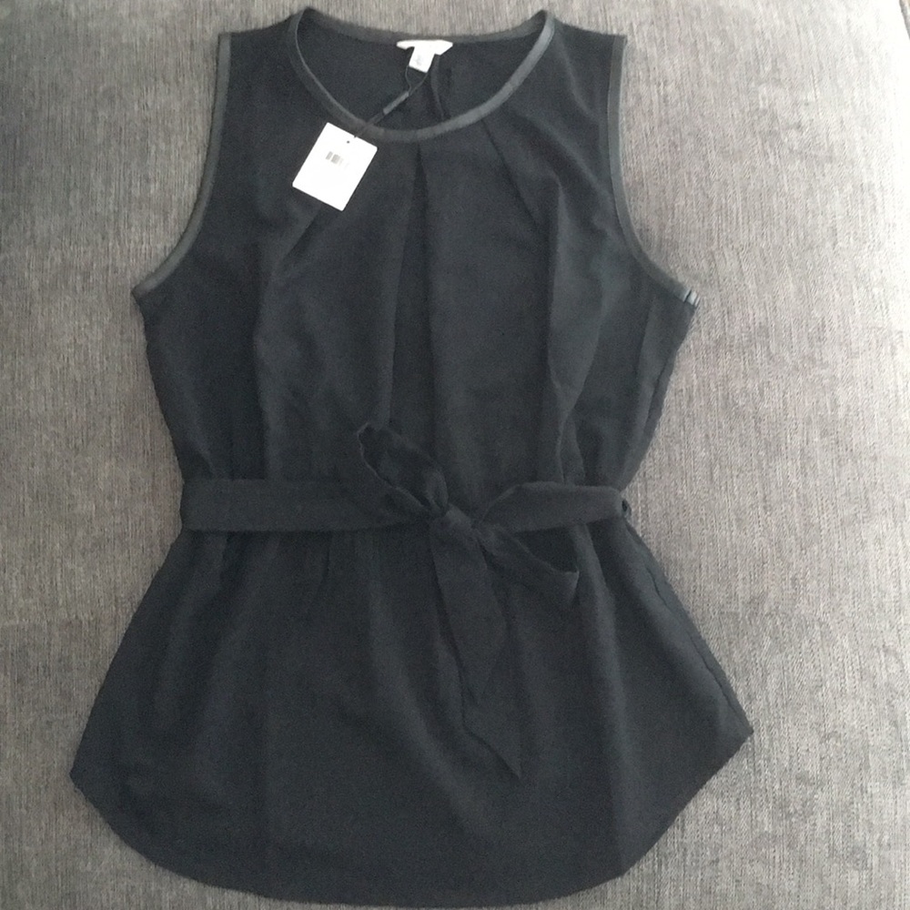 NWT Women’s Calvin Klein top. Size S